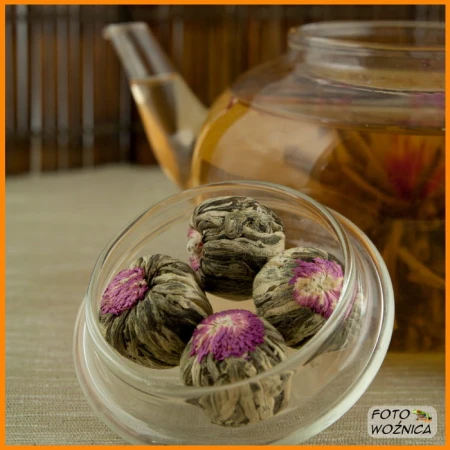 Kwitnąca herbata biała LICHEE