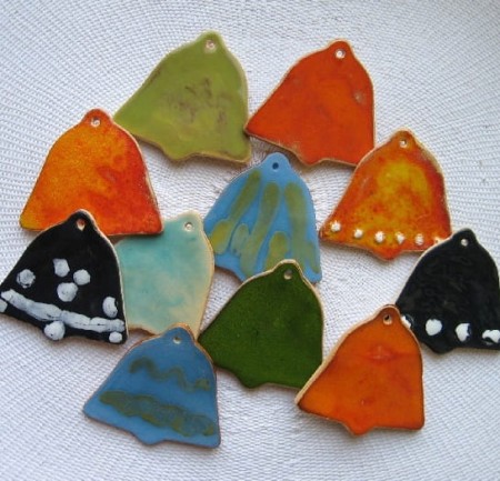 Zawieszka ceramiczna dzwonek
