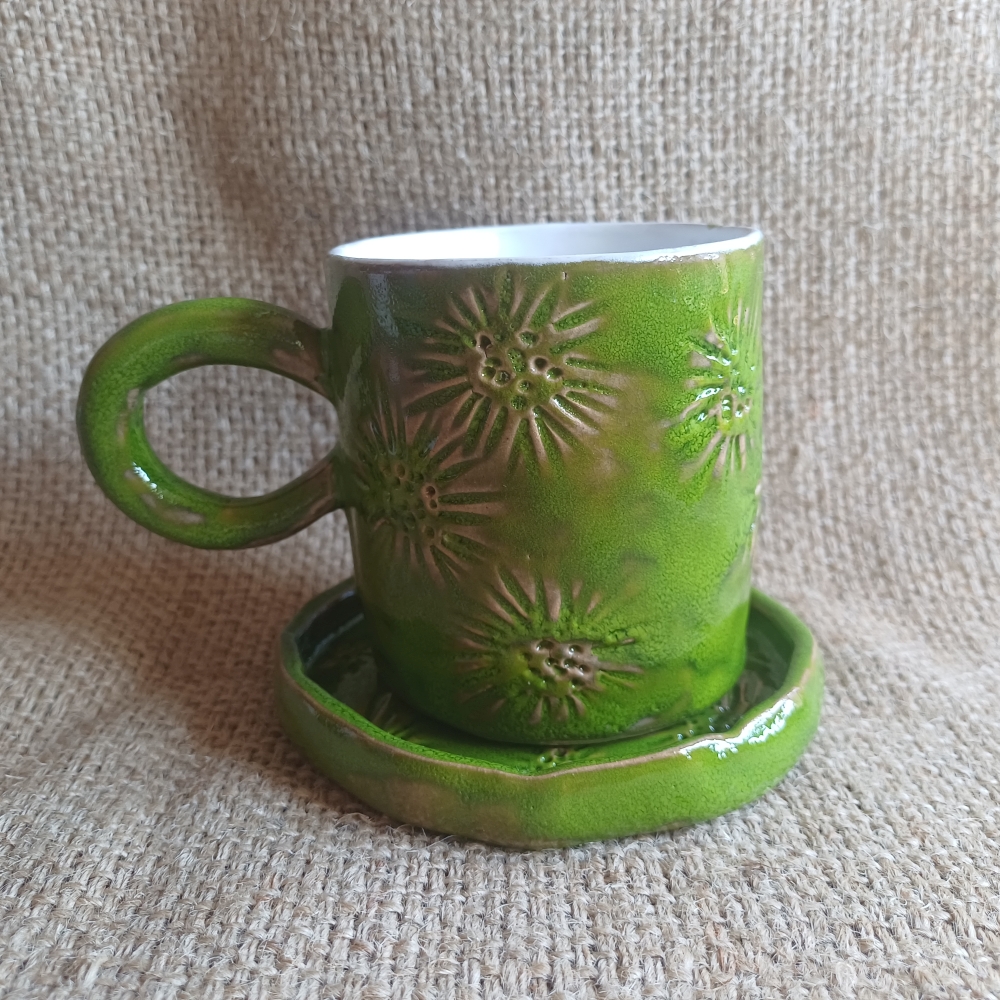 kubek ceramiczny z podstawką glina hand made Kraków smaksztuki.pl